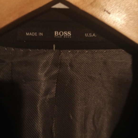 Beautiful Hugo Boss business suit gently used alwa